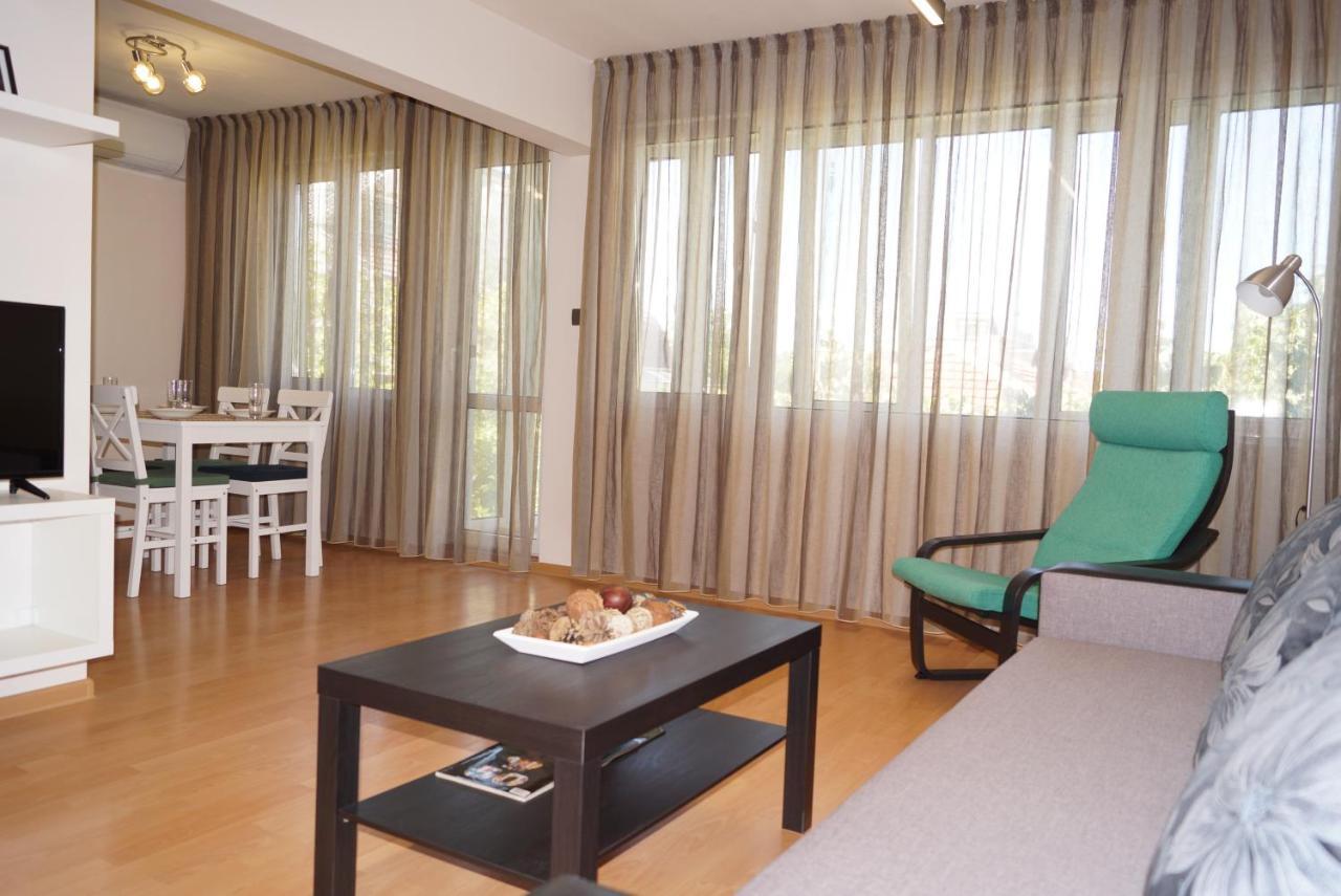 Spacious 2Bdr - Free Parking - Walk Everywhere - 300 Mbps Wifi 바르나 외부 사진